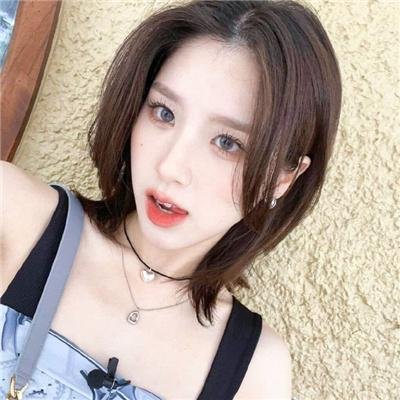 夏洛特眼中的简封面